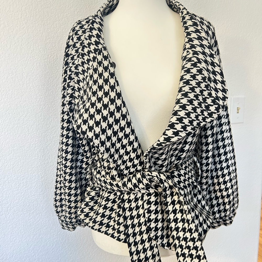 Black & White Houndstooth Wrap Top